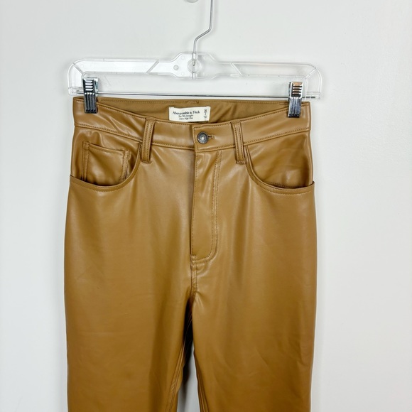 Abercrombie & Fitch The 90’s Straight Ultra High Rise Faux Leather Pants Size 26 - Picture 3 of 8